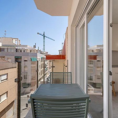 Casa Amorosa Apartment With Pool - Close To Beach, City Centre And Bus Station Torrevieja Exterior foto