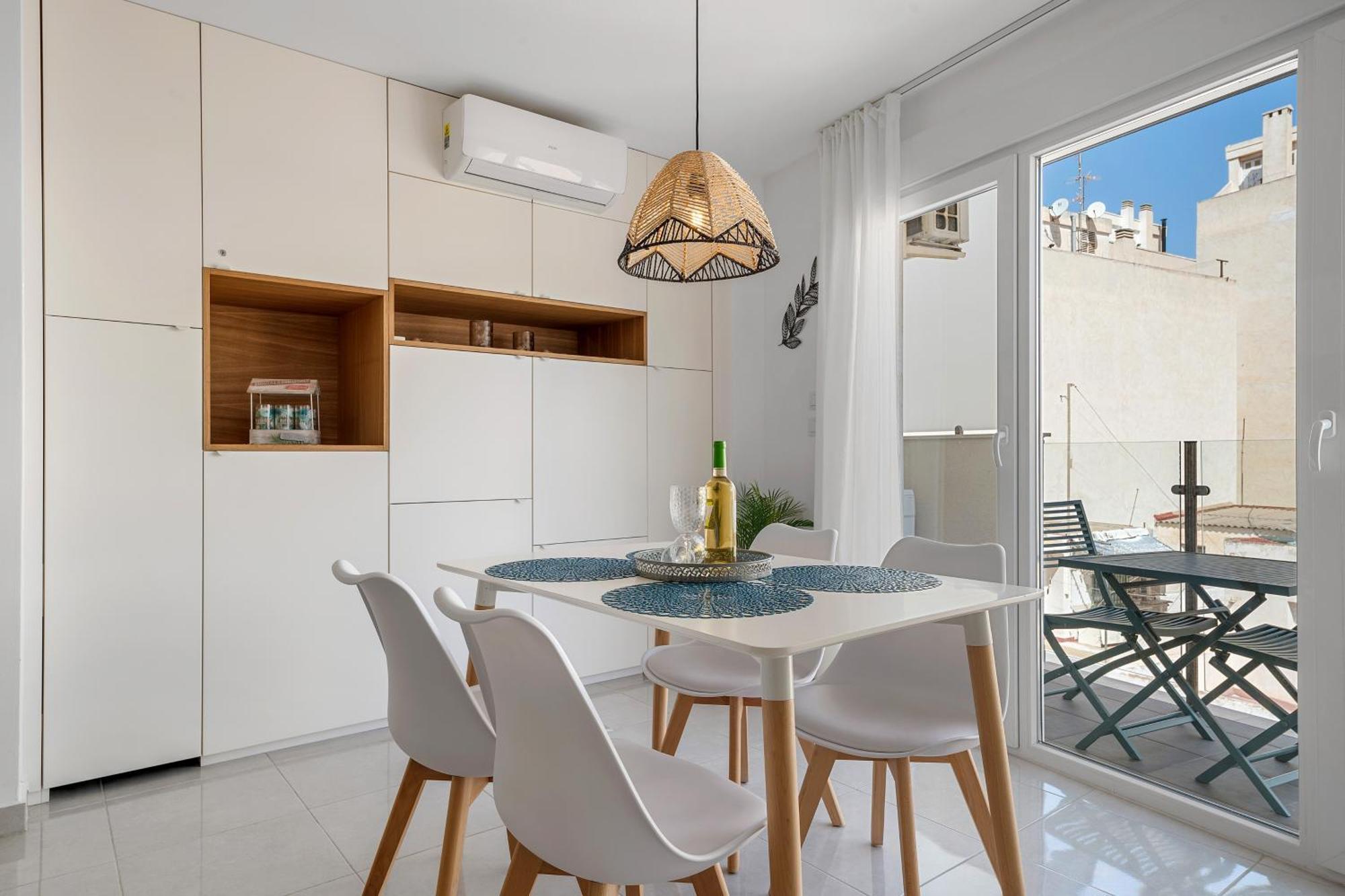 Casa Amorosa Apartment With Pool - Close To Beach, City Centre And Bus Station Torrevieja Exterior foto
